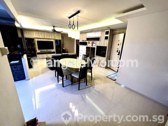 Hougang, Blk 961