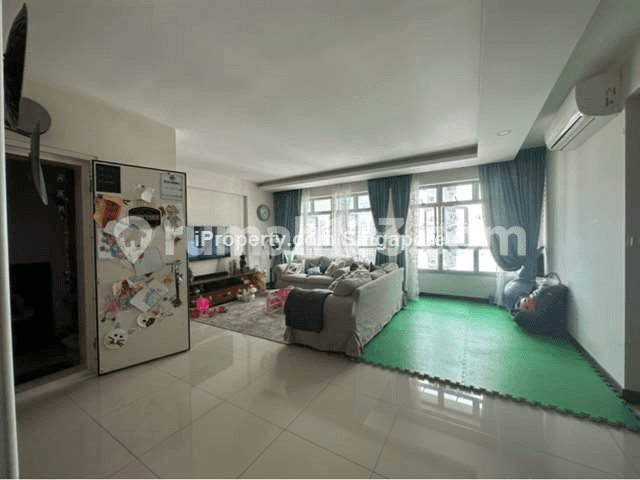 Sengkang, Blk 163A