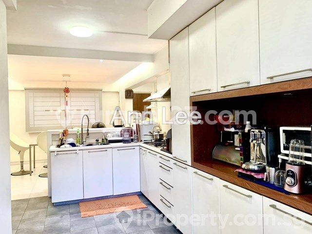 Tampines, Blk 860