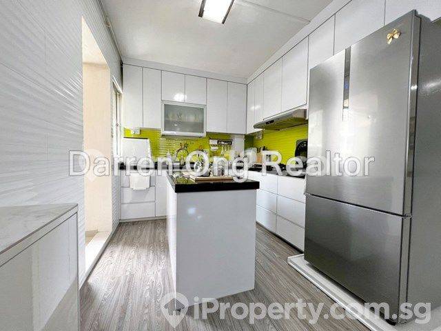 Woodlands, Blk 881