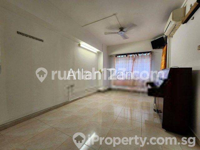 Sembawang, Blk 328