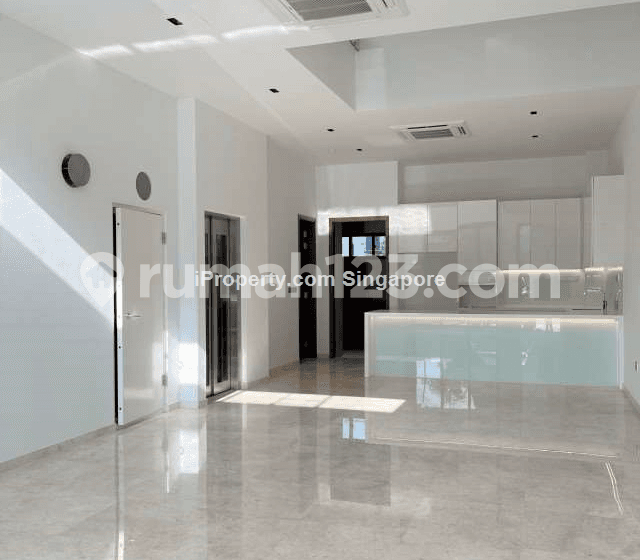 Brand New 3 storey plus Attic House with Lift