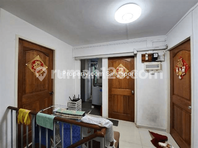 HDB shophouse for sale near Tiong Bahru Plazq