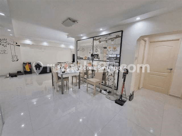 Bukit Merah, Blk 121A