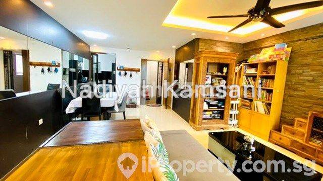 Sengkang, Blk 411B