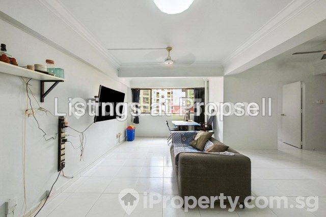 Tampines, Blk 734