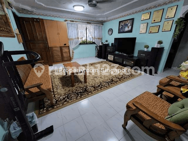 Geylang, Blk 122