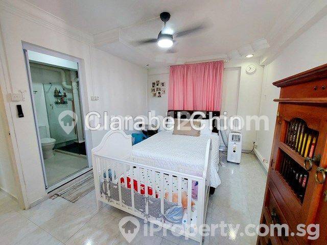 Tampines, Blk 498B