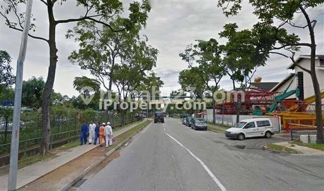 Factory, with worker dormitory, for sale