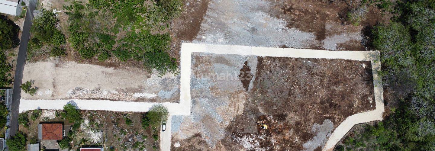 Plot C in Proyek Tanah Cluster Nusa Dua Sawangan Pemandangan Laut