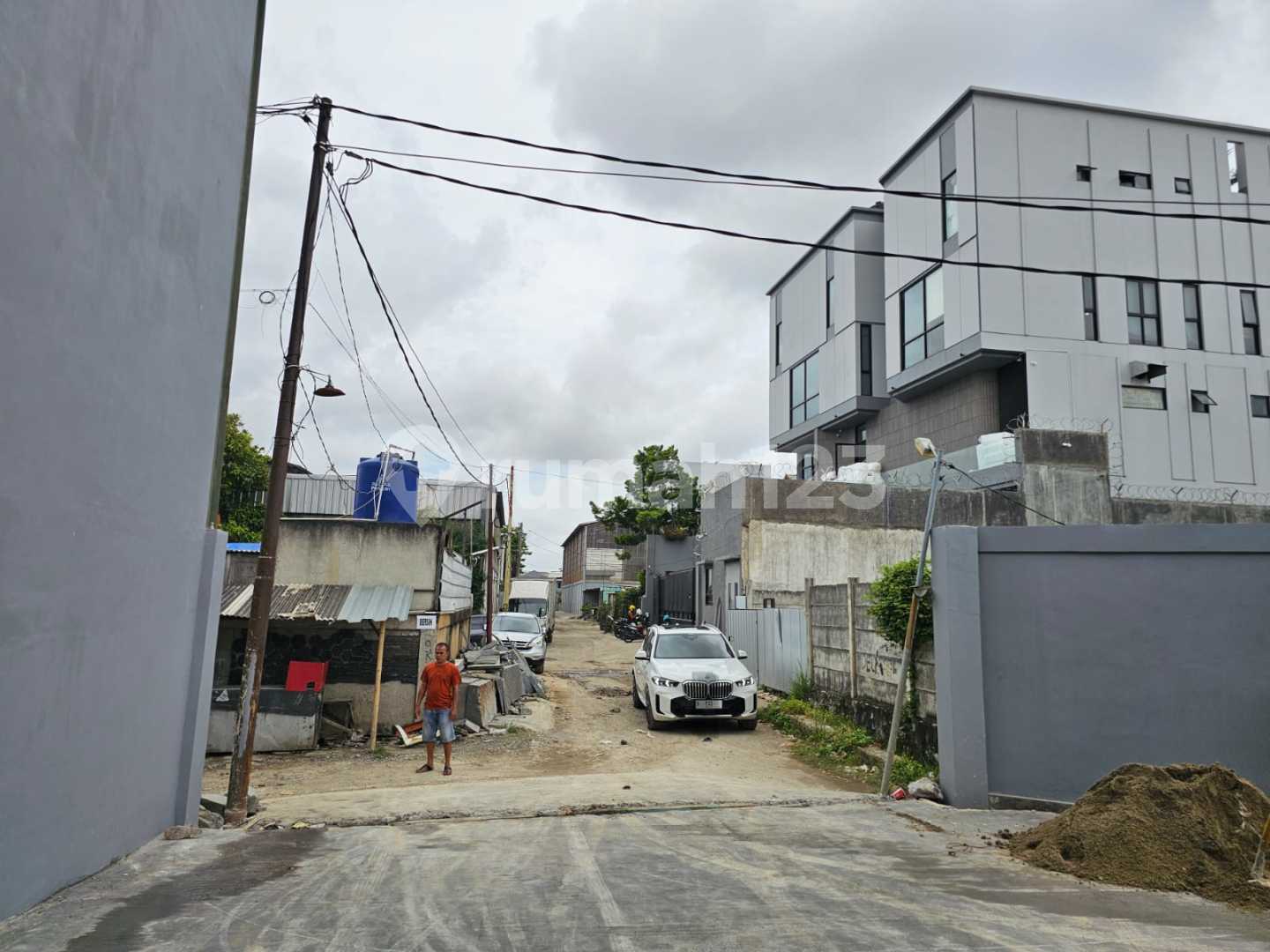 PROYEK TELKOMSEL BRANCH TERNATE - PERGUDANGAN KAV DPR BLOK B MO.18 / 20 KEL.KENAGA KEC.CIPONDOH TANGERANG
