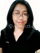 Ayu Wedhastiti, S.E 