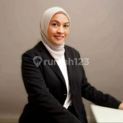 Irena Saptari