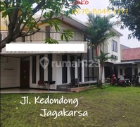 Rumah Kantor Mewah 2 Lt Jl. Kedondong, Jagakarsa, Jakarta Selatan