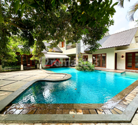 Turun Harga Rumah Tropical Modern Resort di Cilandak Kawasan Premium Dekat MRT