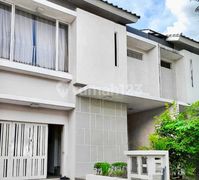 Dijual Rumh Minimalis Modern Split Level@ Kebyoran Bintaro