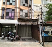 Ruko Baru 3,5 Lantai di Lokasi Strategis Taman Aries, Meruya Jakarta Barat