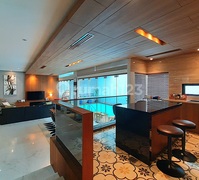 Rumah Mewah Modern Tropical High End Life Time Design Depan Taman