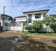 Rumah Bagus dan Terawat di Dalam Komplek Estate Cinere