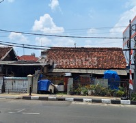 Rumah Tua Komersial Dekat LRT Unj Rawamangun