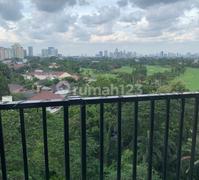 Apartemen Hamptons View Golf Lantai Medium