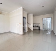 Rumah Green Lake City, West Europe 6X15, 3Br, SHM, Utara, Hrg 2.5 Milyar