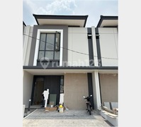 Jual Rumah 2 Lantai Limited Edition Cluster Asya Sentarum Dengan High Ceiling, Lokasi Strategis Di Jakarta Garden City, 015 co 007