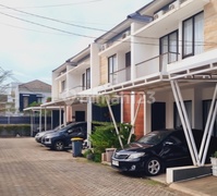 Rumah Murah Siap Huni 2 Lantai 3 KT 2 KM Dkt Cbd Bintaro Jaya SHM