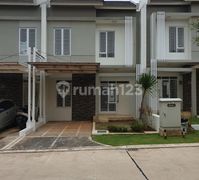 Rumah Hadap Timur 15 Menit ke Mall Paradise Walk Serpong J-22637