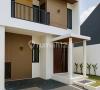Rumah Baru Modern 2 Lantai Area Buluh Indah Denpasar