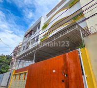 Rumah Kost Mangga Besar 5 Lantai Income 100Jt/Bln Nett Take Over