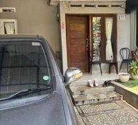 L Rumah Komplek Nyaman Limo Cinere 