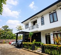 Rumah Mungil Tapi Cantik di Pangkalan Jati - Lokasi Strategis