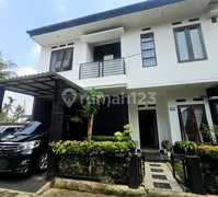 Rumah Mungil Tapi Cantik di Pangkalan Jati – Lokasi Strategis Dekat Tol!