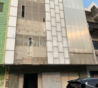 Ruko Gandeng 4 Lantai Bangunan Rapih di Daan Mogot Baru, Dm 483