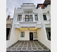 Rumah Private Rooftoop,Strategis Tanah Baru,Beji Depok