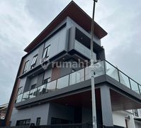 Rumah Baru Hooked 8,9X13,8 Metland Puri 2.9M 2Lantai