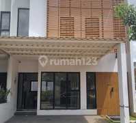 Dijual/Sewa Rumah Nothbend Metland Puri