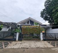 Rumah 10 Menit ke Gerbang Tol Brigif Hadap Selatan LT 258 SHM J-45220