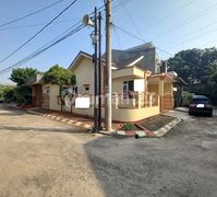 Rumah Hadap Timur LT 177 Siap KPR 5 menit ke RS Citra Medika Depok J-36237