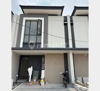 Jual Rumah 2 Lantai Limited Edition Cluster Asya Sentarum Dengan High Ceiling, Lokasi Strategis Di Jakarta Garden City, 015 co 007