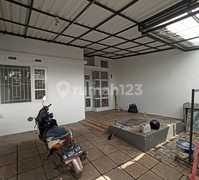 Dijual Rumah Pribadi Dalam Cluster di Perumahan Permata Cimanggis, Dinding Masih Bata Merah