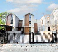 Rumah Modern 2 Lantai 15 Menit ke Cinere Bellevue Mall Hadap Timur J26013