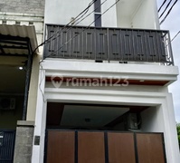Rumah Modern Fully Furnish 3.5X25 Startegis Kemangisan Jakarta Barat