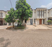 Rumah 2 LT Asri 10 Menit ke Mall Paradise Walk Serpong Dibantu KPR J40328