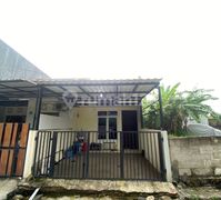 Rumah SHM Strategis Dekat Bintaro Jaya Xchange Mall Siap KPR J-39784