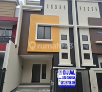 Dijual Rumah Baru Bangun Citra 1, 3 Lantai Full, Ukuran 6X9, 3 Kamar Tidur, 3 Kamar Mandi, Hadap Selatan, Sertifikat SHM