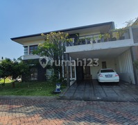 Rumah Cantik Hoek Siap Huni.. Jarang Ada
