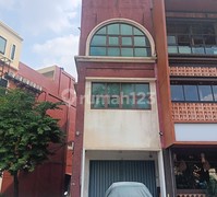 Ruko 4.5 Lantai Siap Pakai Lokasi Strategis Daan Mogot Baru