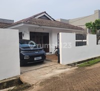 Rumah di Perumahan Bukit Nusa Indah, 1 Km Dari Stasiun Sudimara